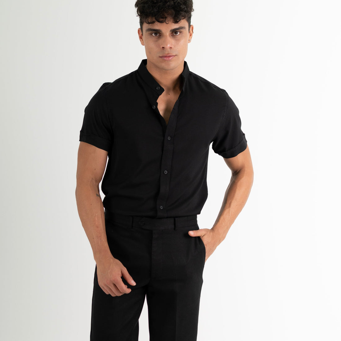 Camisa Cuello Mao Manga Corta en Chalis